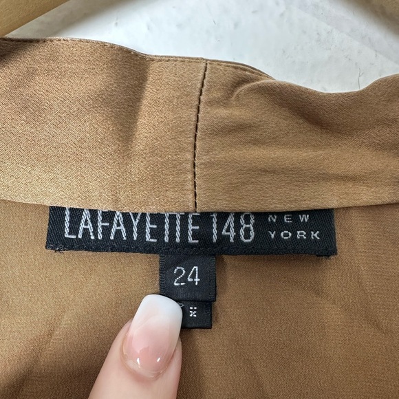 Lafayette 148 New York 100% Silk Blouse Sz 24 Brown Hidden Buttons Career Work - Picture 3 of 10